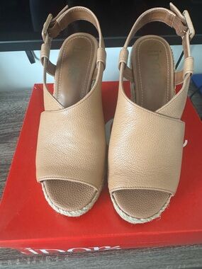 idoré Women’s Tan Espadrille Wedge Sandals with Ankle Buckle